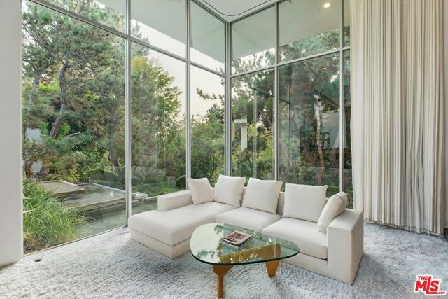 1163 Calle Vista Drive, Beverly Hills, CA 90210