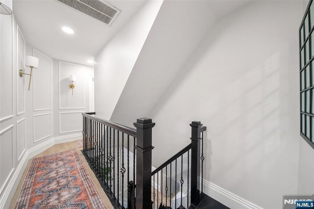 1124 Abbott Boulevard, Fort Lee, NJ 07024