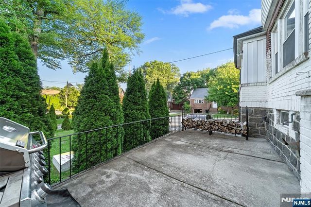 1124 Abbott Boulevard, Fort Lee, NJ 07024
