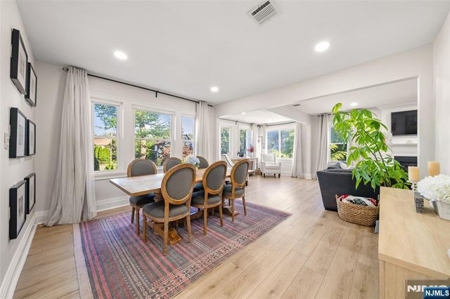 1124 Abbott Boulevard, Fort Lee, NJ 07024