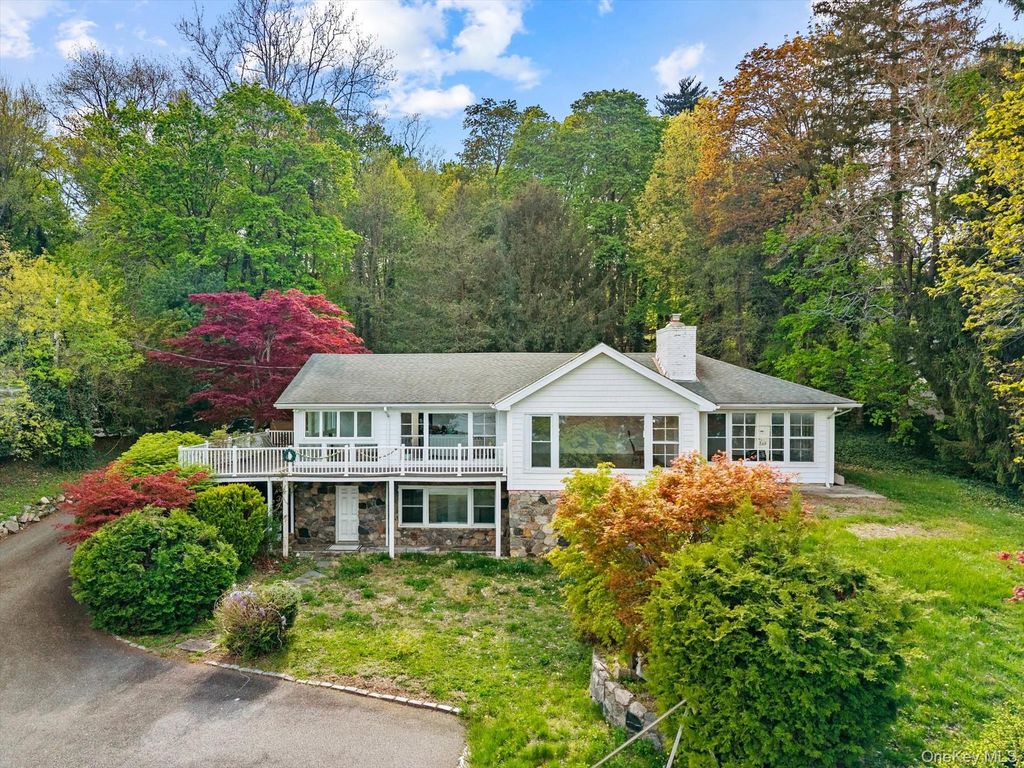 355 E Shore Road, Great Neck, NY 11023