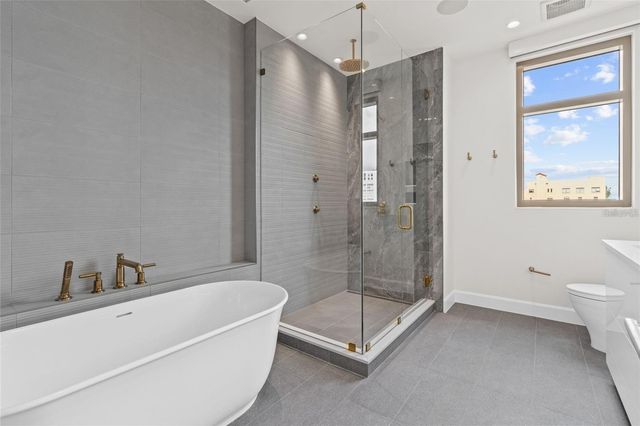 126 4TH AVENUE NE 601, St Petersburg, FL 33701
