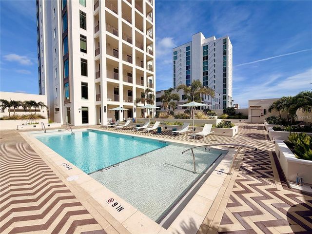 126 4TH AVENUE NE 601, St Petersburg, FL 33701