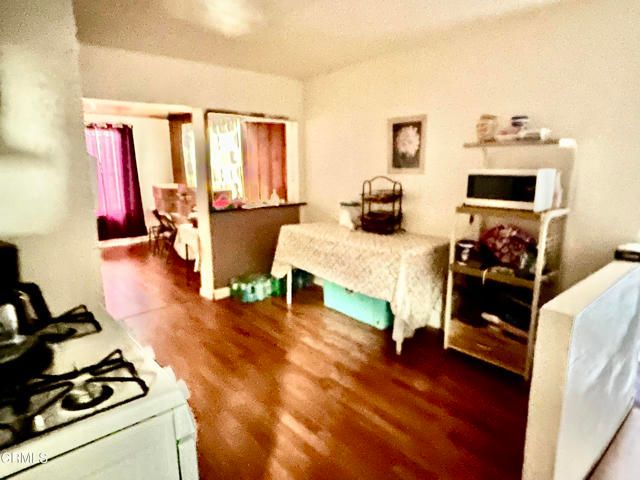 10616 Avalon Boulevard, Los Angeles, CA 90003