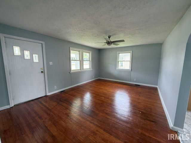 844 W Frank Street, Mitchell, IN 47446