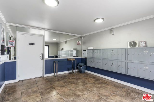 3734 S Canfield Avenue 109, Los Angeles, CA 90034