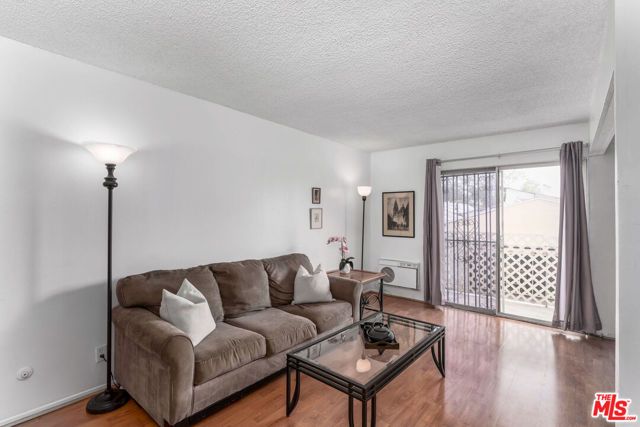 3734 S Canfield Avenue 109, Los Angeles, CA 90034