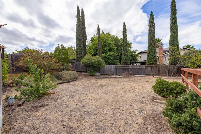 4400 Blanc Ct, Oakley, CA 94561