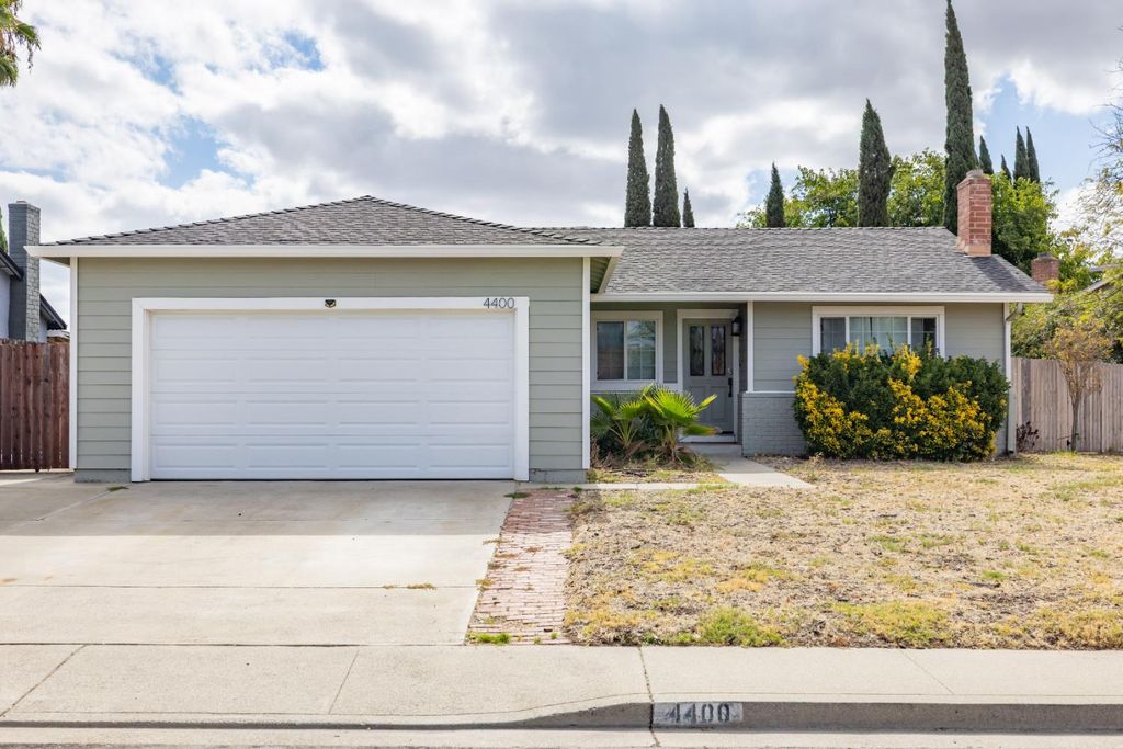 4400 Blanc Ct, Oakley, CA 94561