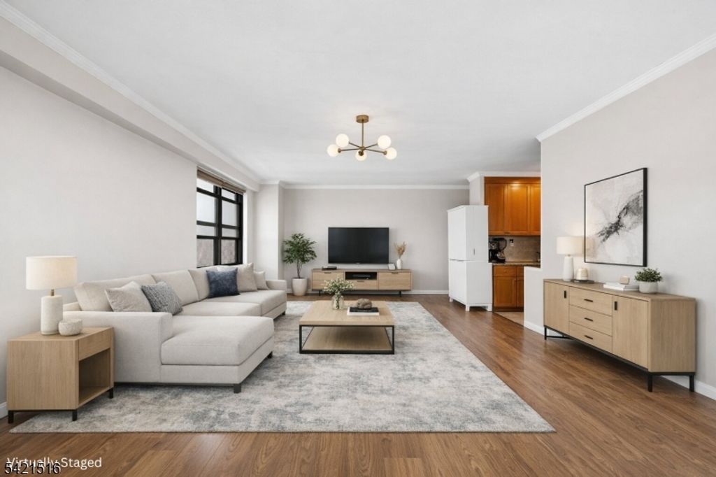 285 Aycrigg Ave 11G, Passaic City, NJ 07055