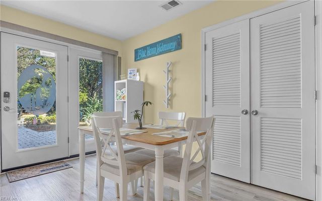 4553 Lauderdale AVE, Virginia Beach, VA 23455