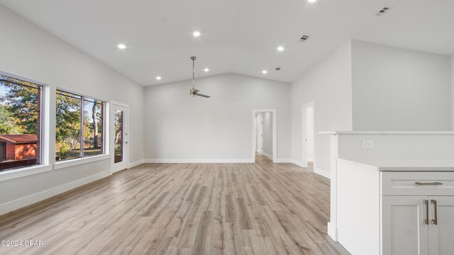 6345 Oak Knoll Road, Panama City, FL 32404