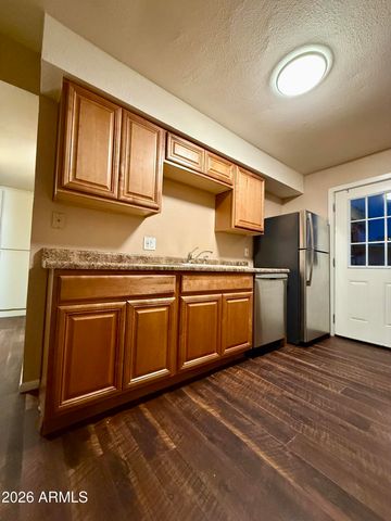 825 E 5th Street C, Mesa, AZ 85203