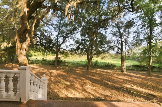151 Tom and Mike Rd, St Helena Island, SC 29920