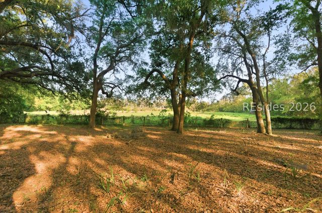 151 Tom and Mike Rd, St Helena Island, SC 29920
