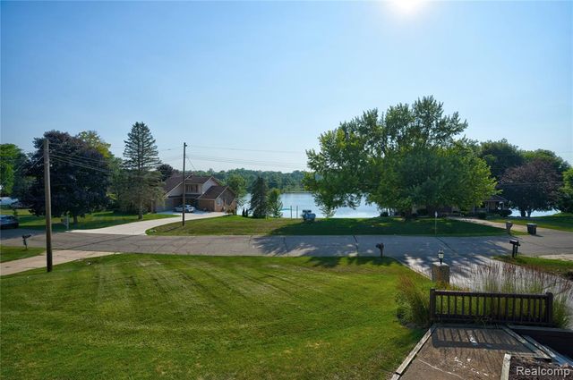 10504 Tamryn Boulevard, Holly, MI 48442