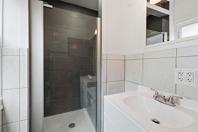 19 Depot St, Belchertown, MA 01007
