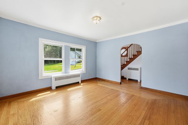 19 Depot St, Belchertown, MA 01007