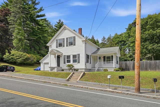 19 Depot St, Belchertown, MA 01007