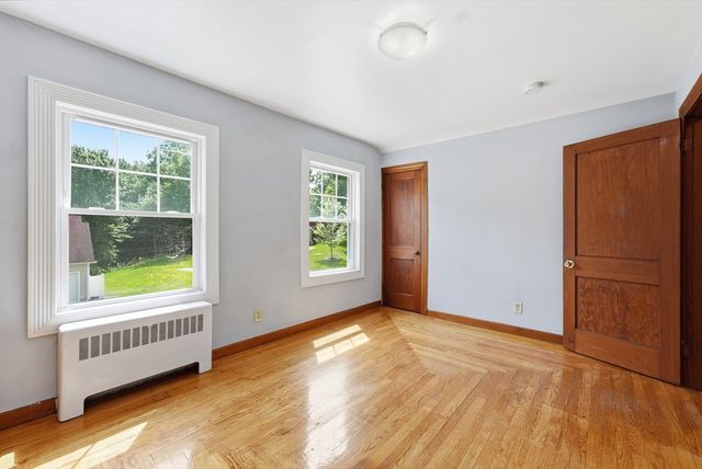 19 Depot St, Belchertown, MA 01007
