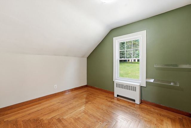 19 Depot St, Belchertown, MA 01007
