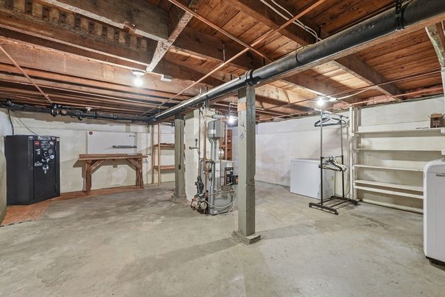 19 Depot St, Belchertown, MA 01007