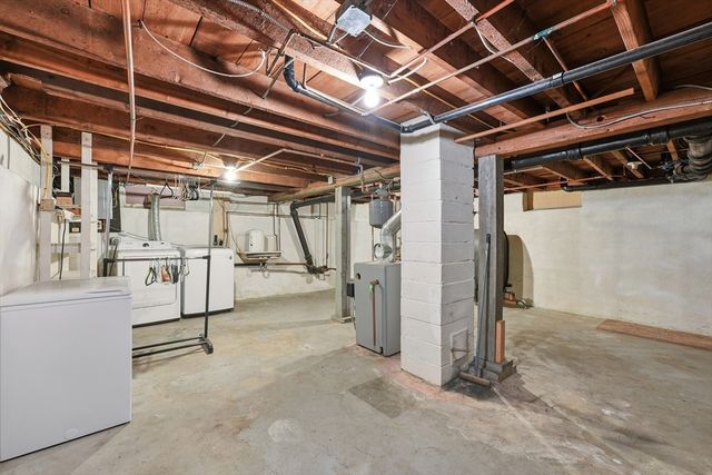 19 Depot St, Belchertown, MA 01007