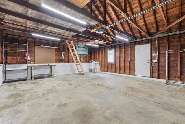 19 Depot St, Belchertown, MA 01007