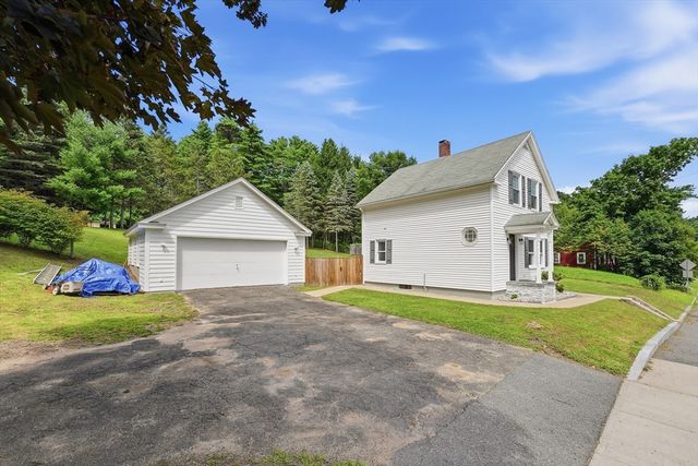 19 Depot St, Belchertown, MA 01007