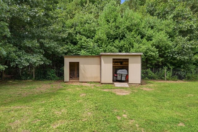19 Depot St, Belchertown, MA 01007