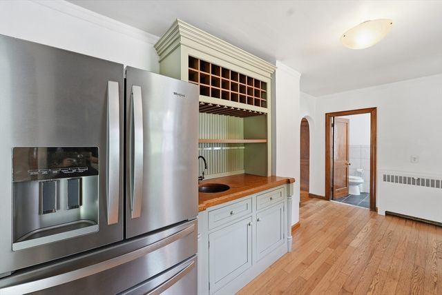 19 Depot St, Belchertown, MA 01007