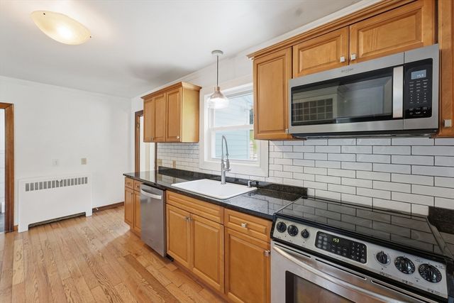 19 Depot St, Belchertown, MA 01007