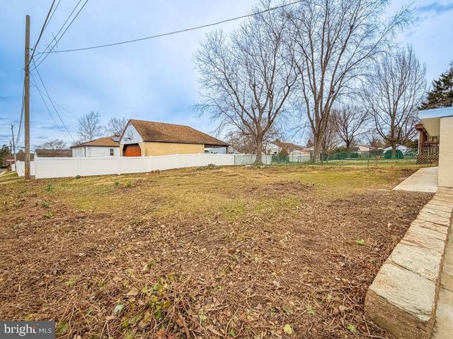 1838 LUKENS AVE, Willow Grove, PA 19090