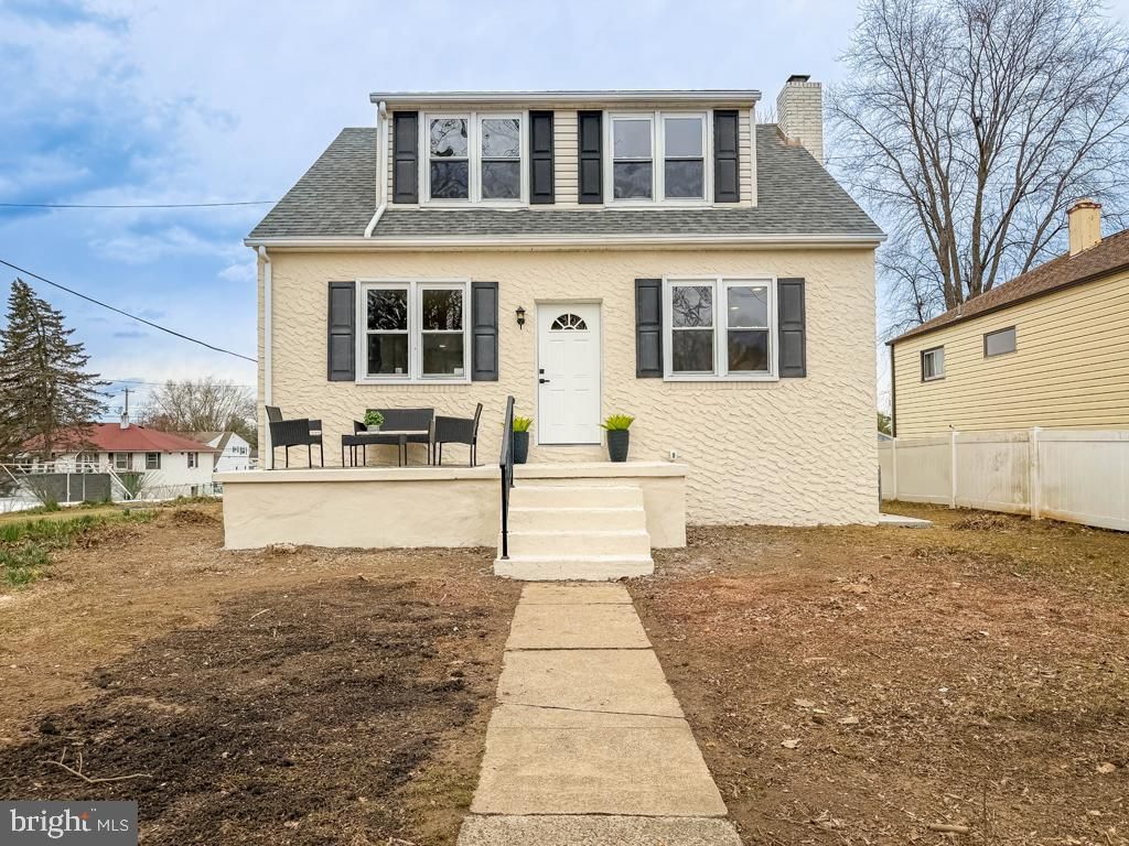 1838 LUKENS AVE, Willow Grove, PA 19090