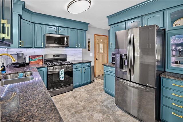 4709 Hermsmeier Lane, Madison, WI 53714