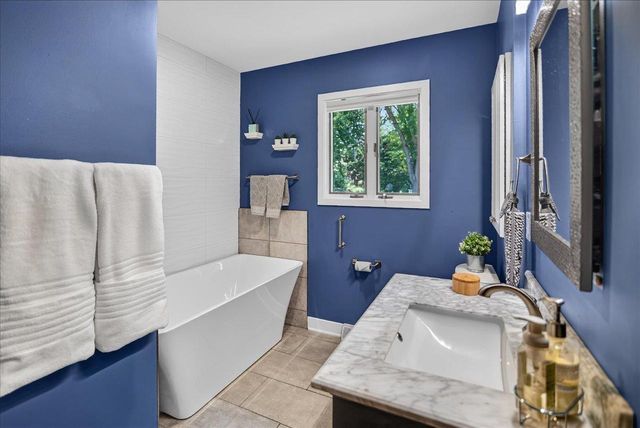 4709 Hermsmeier Lane, Madison, WI 53714