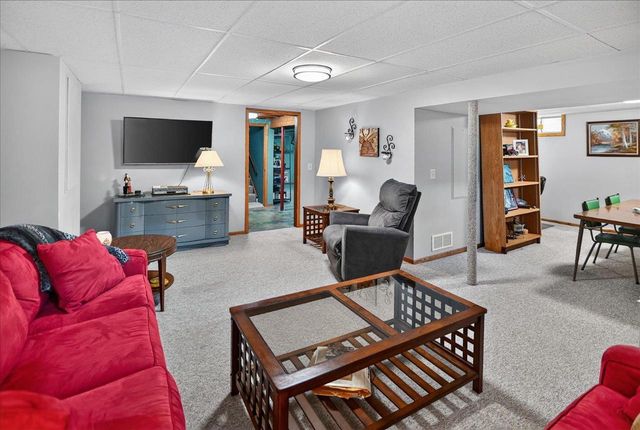4709 Hermsmeier Lane, Madison, WI 53714