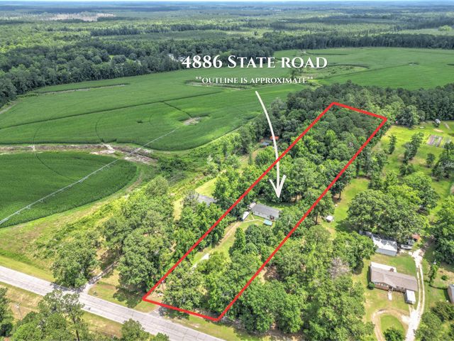 4886 State Road, Ridgeville, SC 29472