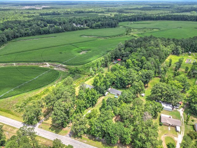 4886 State Road, Ridgeville, SC 29472