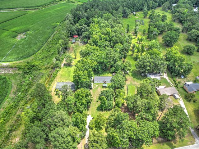 4886 State Road, Ridgeville, SC 29472