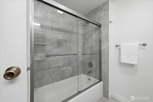 12214 NE 138th Place, Kirkland, WA 98034