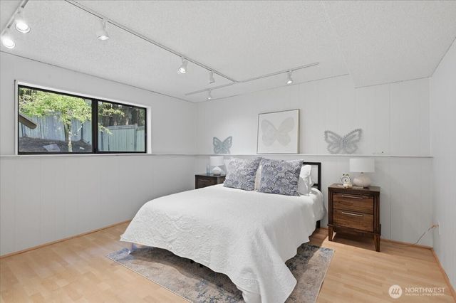 12214 NE 138th Place, Kirkland, WA 98034