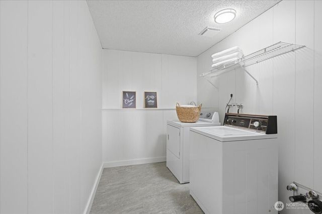 12214 NE 138th Place, Kirkland, WA 98034
