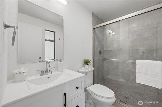 12214 NE 138th Place, Kirkland, WA 98034