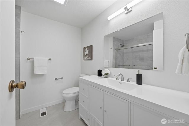12214 NE 138th Place, Kirkland, WA 98034