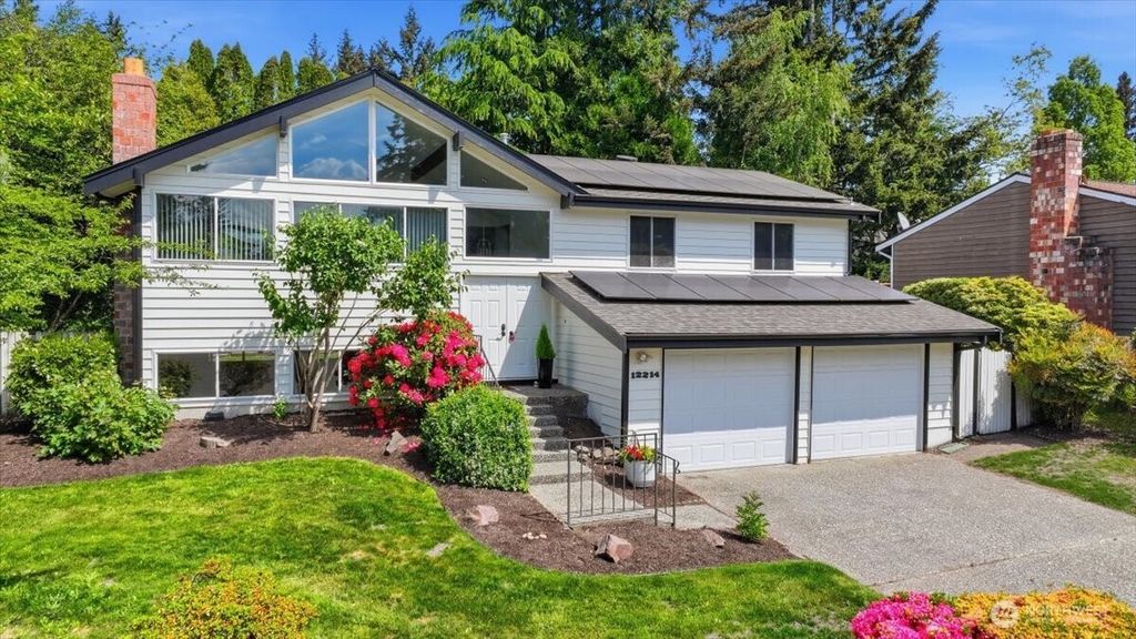 12214 NE 138th Place, Kirkland, WA 98034