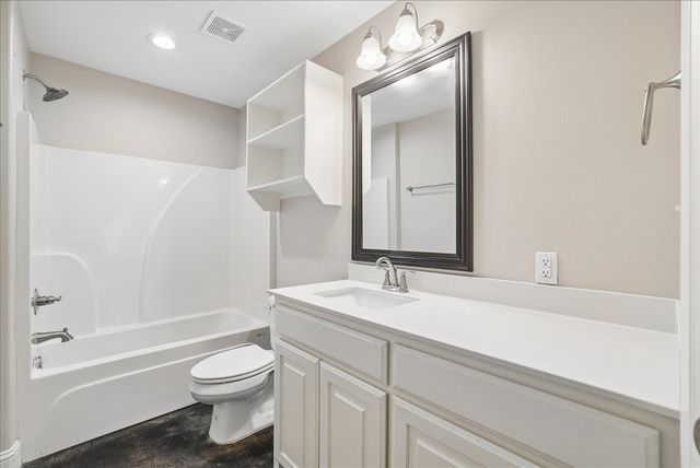 501 E Day Street, Denison, TX 75021