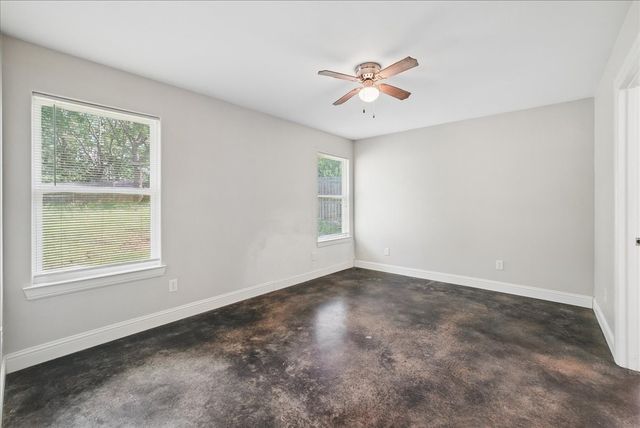501 E Day Street, Denison, TX 75021