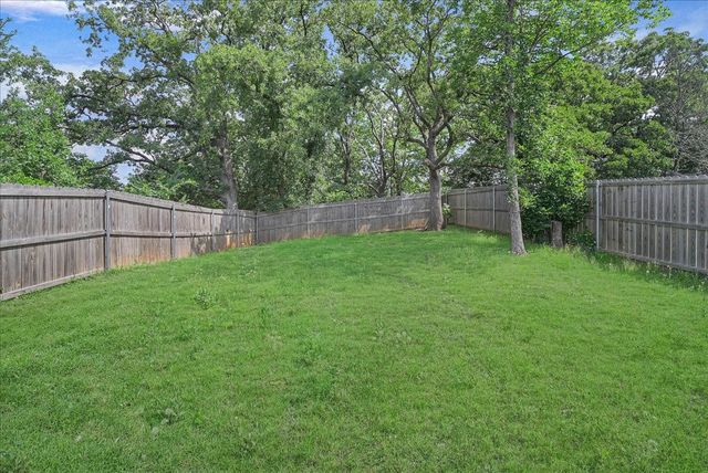 501 E Day Street, Denison, TX 75021