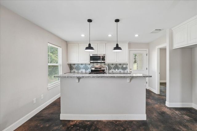 501 E Day Street, Denison, TX 75021